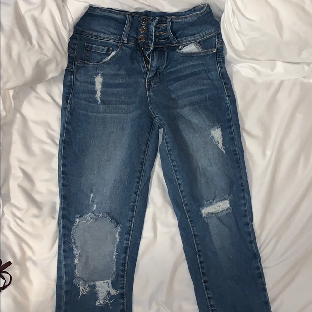 FASHION NOVA fitted jeans